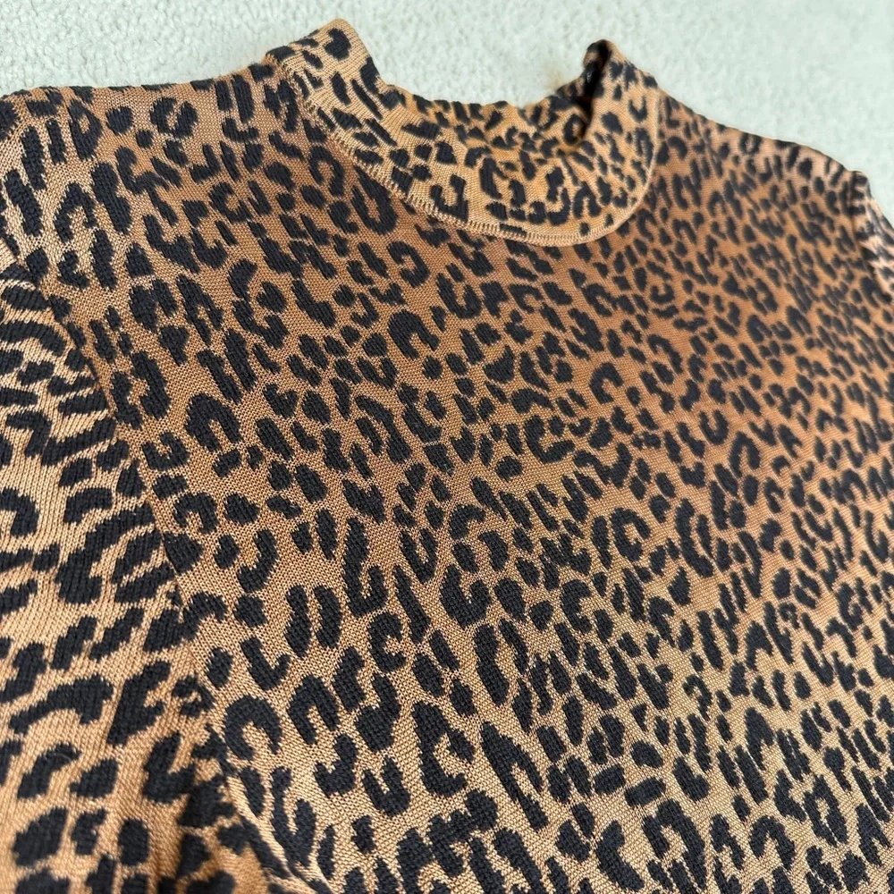 St. John Knit Leopard Animal Print Mock Neck Short Sleeve Top - Picture 12 of 17